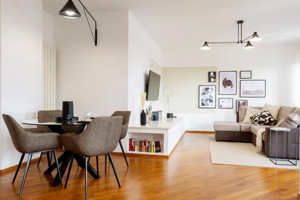 페루자 Exclusive Penthouse With 60 M2 Panoramic Terrace 아파트 외부 사진