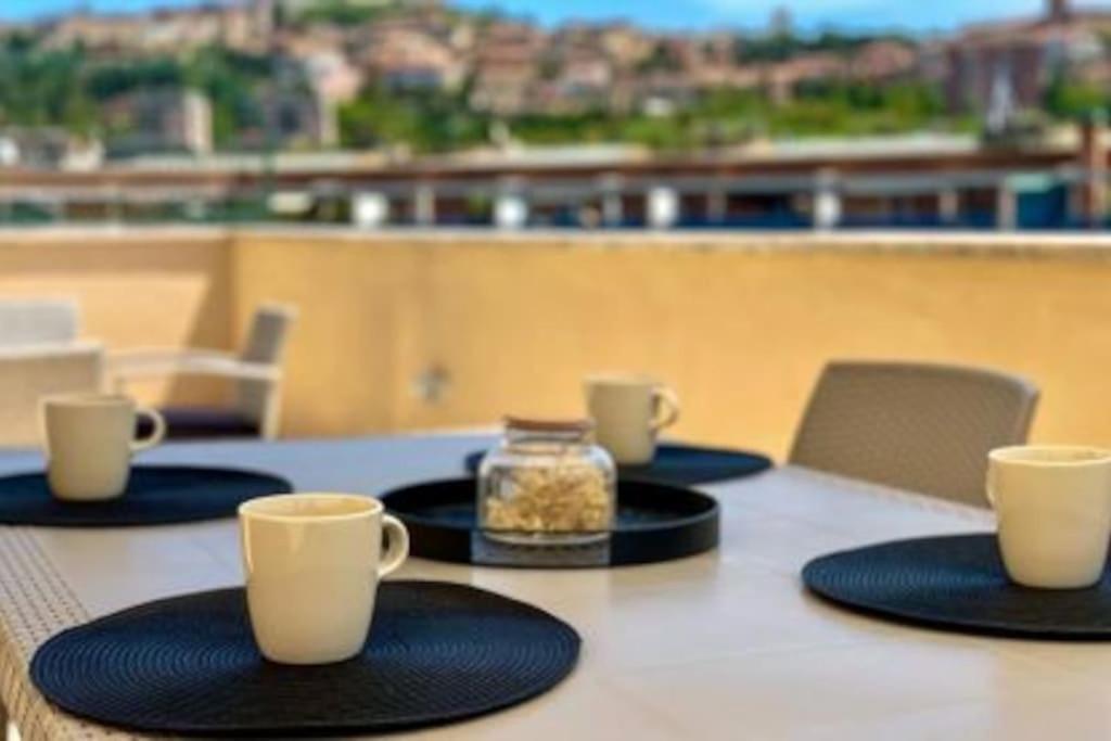 페루자 Exclusive Penthouse With 60 M2 Panoramic Terrace 아파트 외부 사진